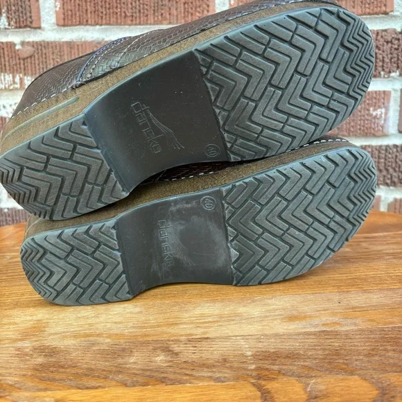 Dansko Textured Leather mule Brown Clogs nurse shoes Size 40 (US 9.5) - Picture 6 of 10